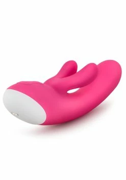 Blush Hop - Lola Bunny